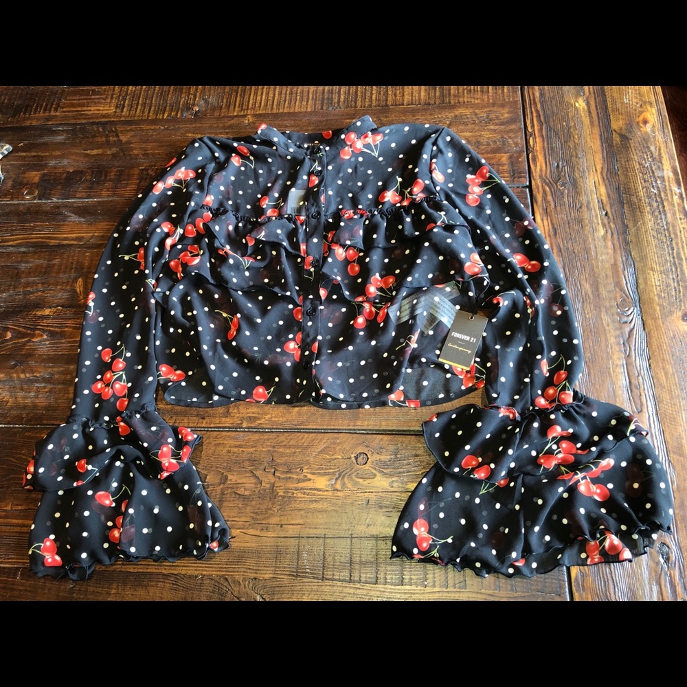 Forever 21 cherry dot crop ruffle top Medium - Picture 2 of 8